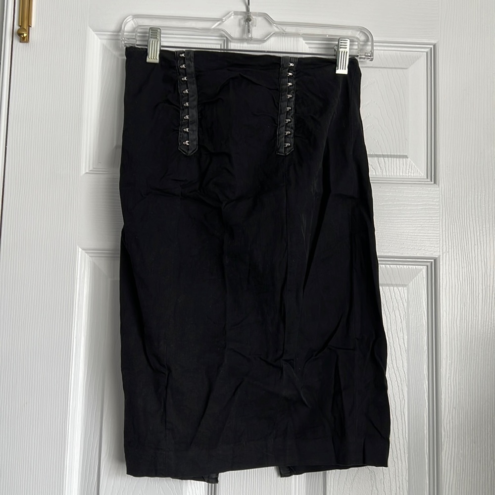 Bebe silk lined skirt